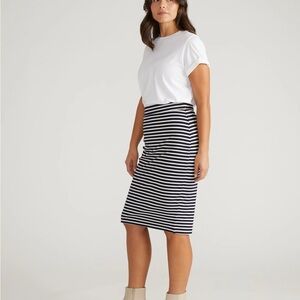 Danube Point Skirt